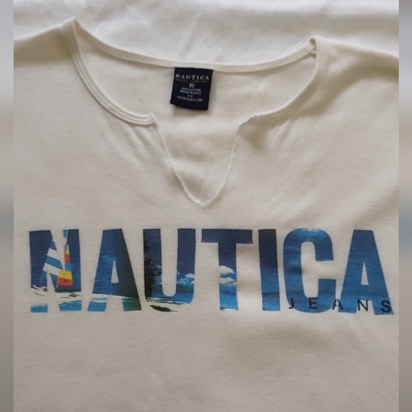 Nautica Tops - Nautica 🌊 100% cotton medium T-shirt 👕